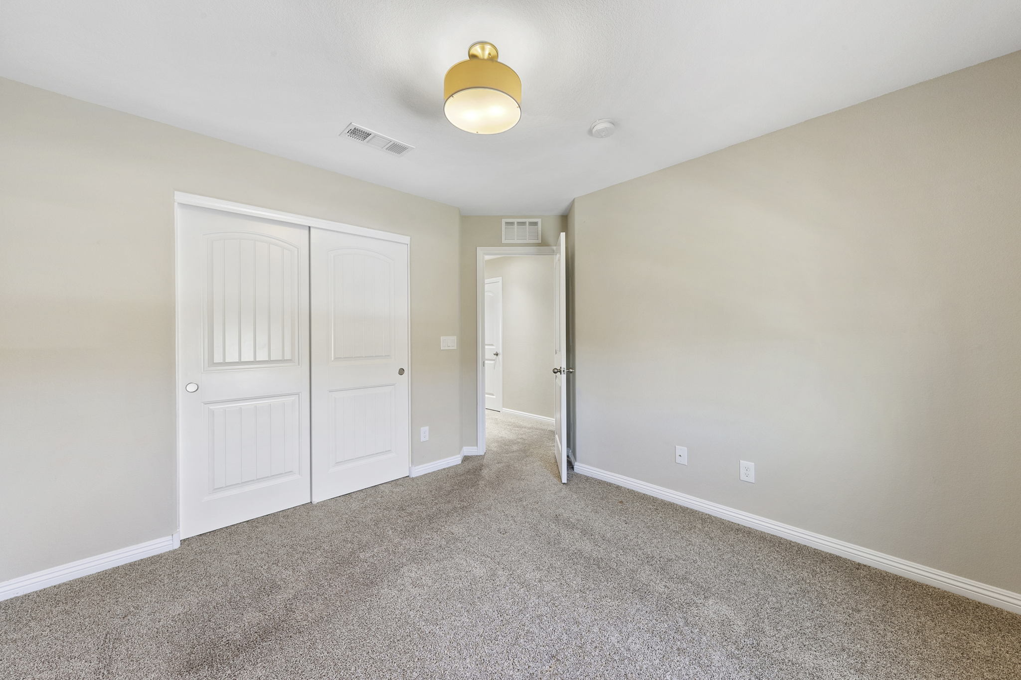 Mariposa Ave, Las Vegas, NV 89104, USA Photo 24