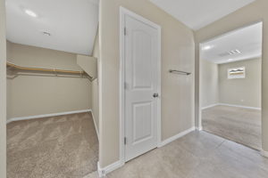Mariposa Ave, Las Vegas, NV 89104, USA Photo 27