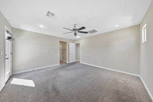 Mariposa Ave, Las Vegas, NV 89104, USA Photo 25