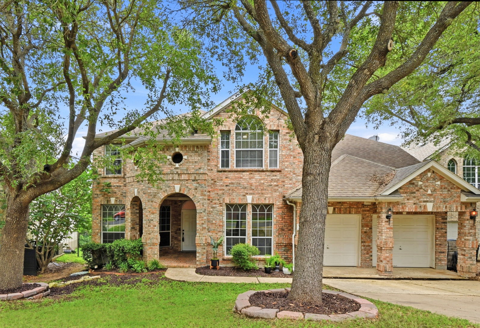 Front View. Beautiful Masonry & Curb Appeal.