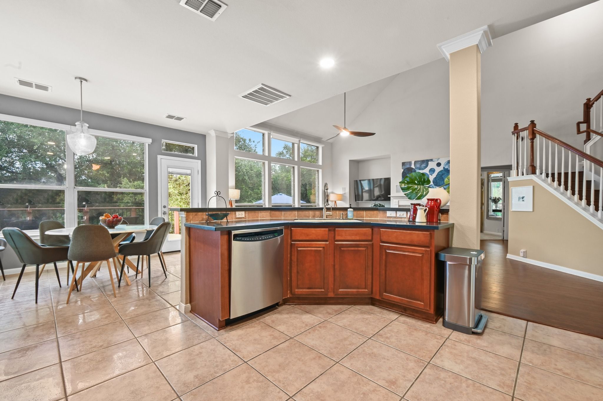 Kitchen to Eating Area.