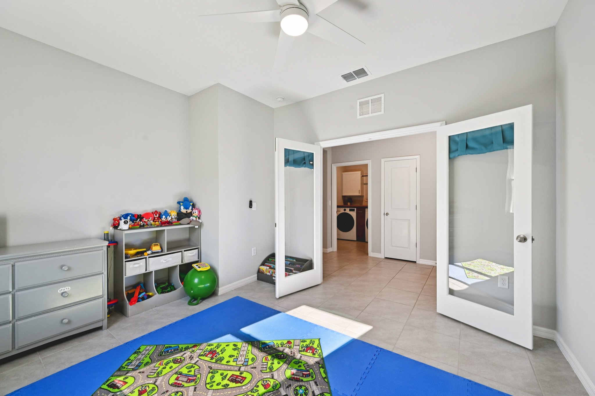 Chippewa Dr-S0702-028.jpg