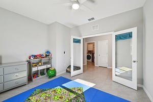 Chippewa Dr-S0702-028.jpg