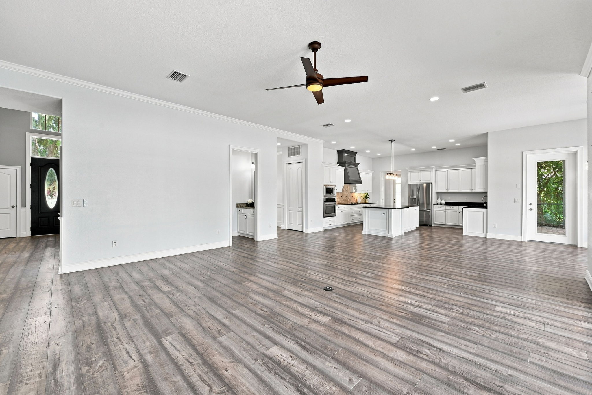 Family Room4