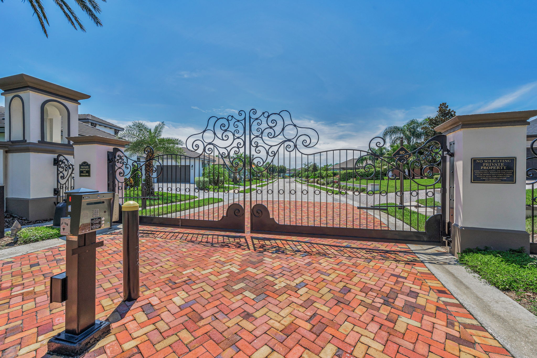 Mirasol Gated Entry6