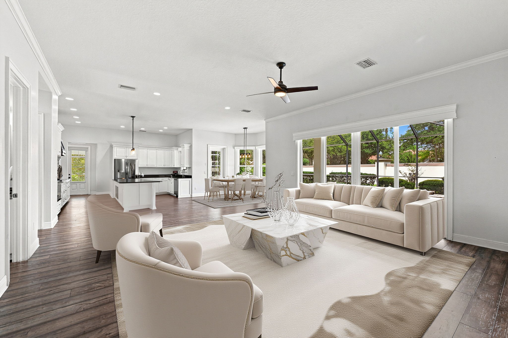 Family Room5-vs