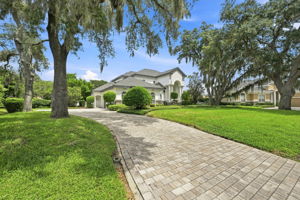 Front Exterior9