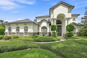 Front Exterior10