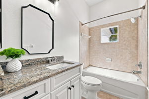 Upper Level Bathroom2
