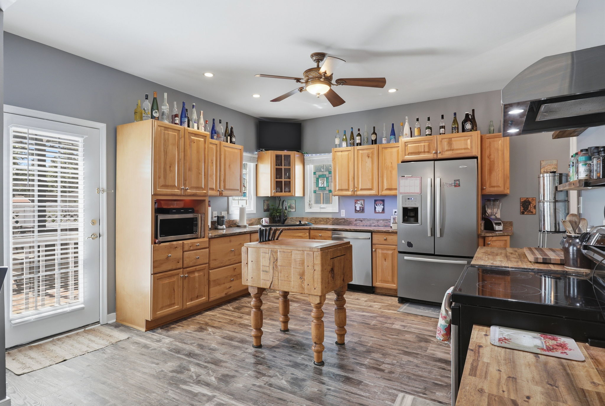 14-Kitchen