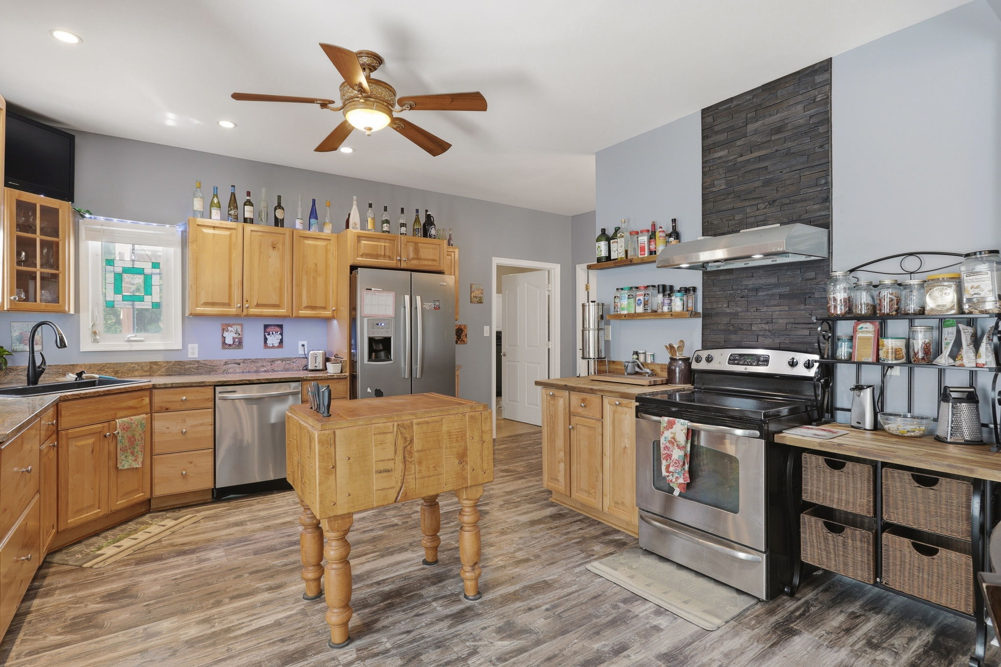 15-Kitchen