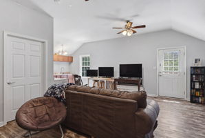 43-Suite Living Room
