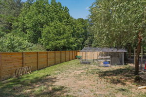 57-Fenced Yard