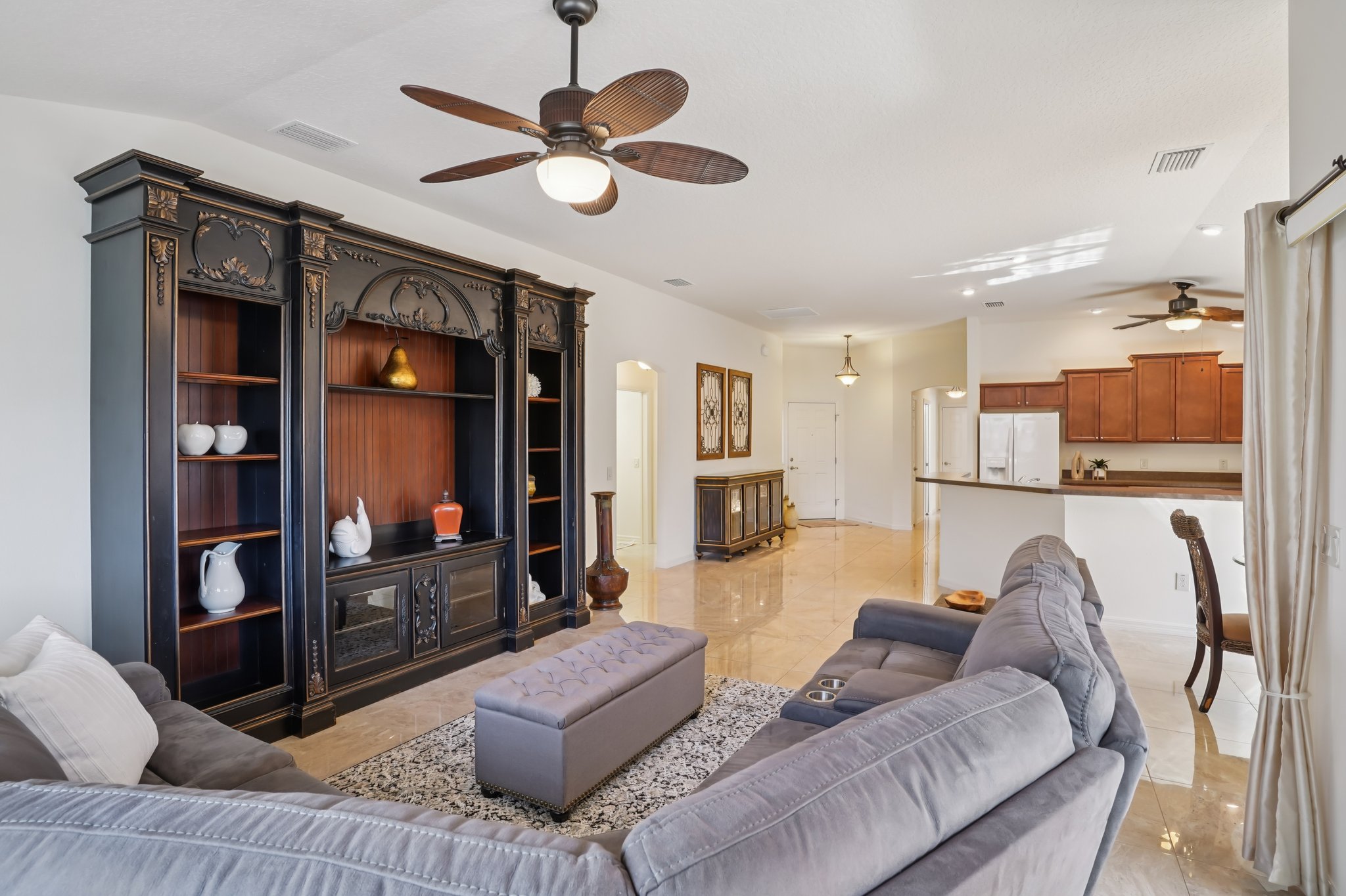 Becker Ave-S2102-006.jpg