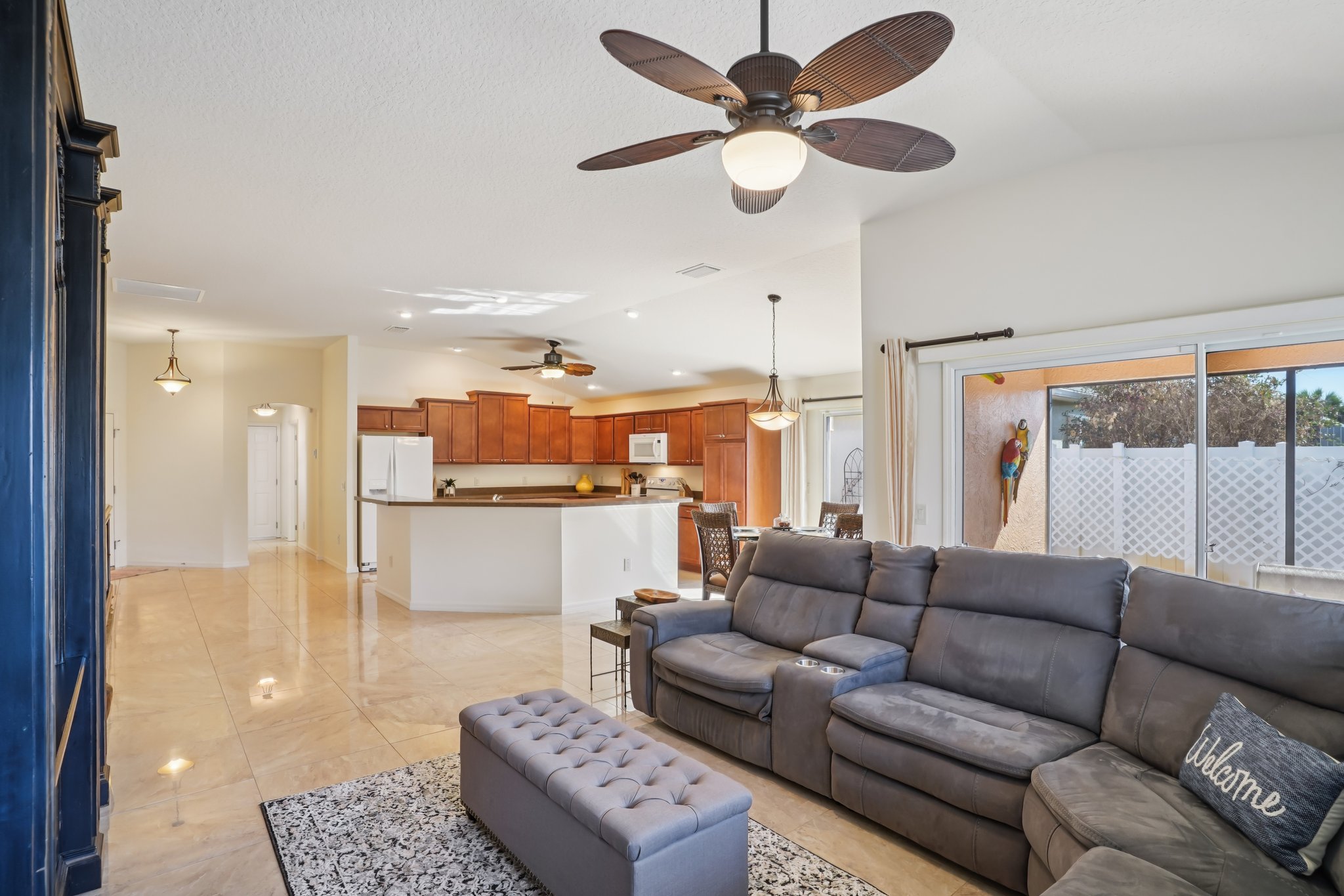 Becker Ave-S2102-008.jpg