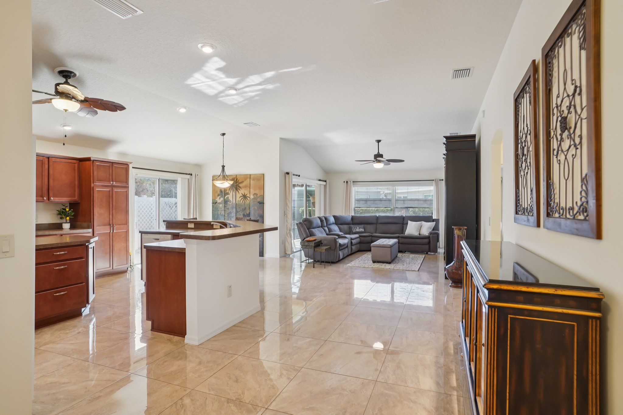 Becker Ave-S2102-011.jpg