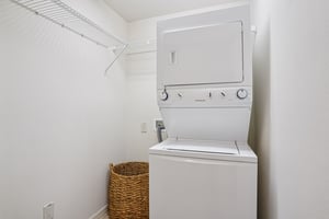 Becker Ave-S2102-027.jpg