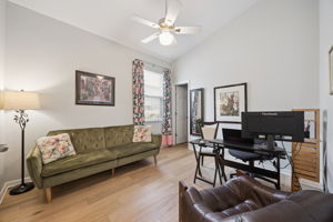  Photo 39