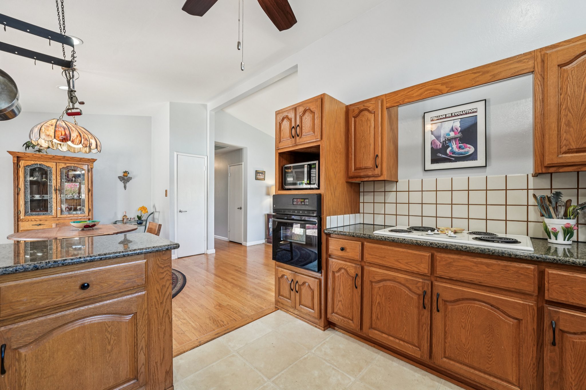 Rincon Ave-S2108-034.jpg