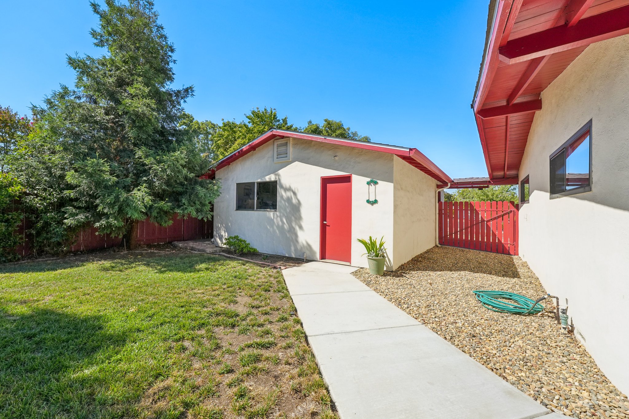 Rincon Ave-S2108-067.jpg