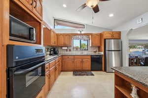 Rincon Ave-S2108-035.jpg
