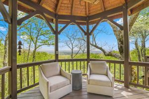  Photo 137