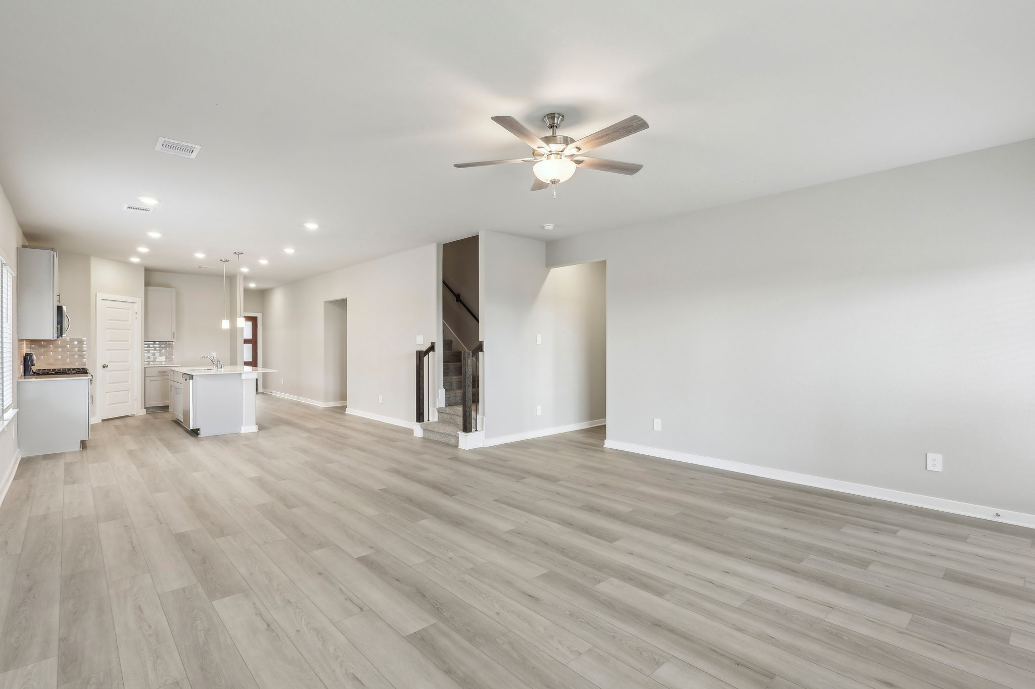 Houston - Central Park Square - 10521 Discovery Ln, Texas City, TX 77591 - 006