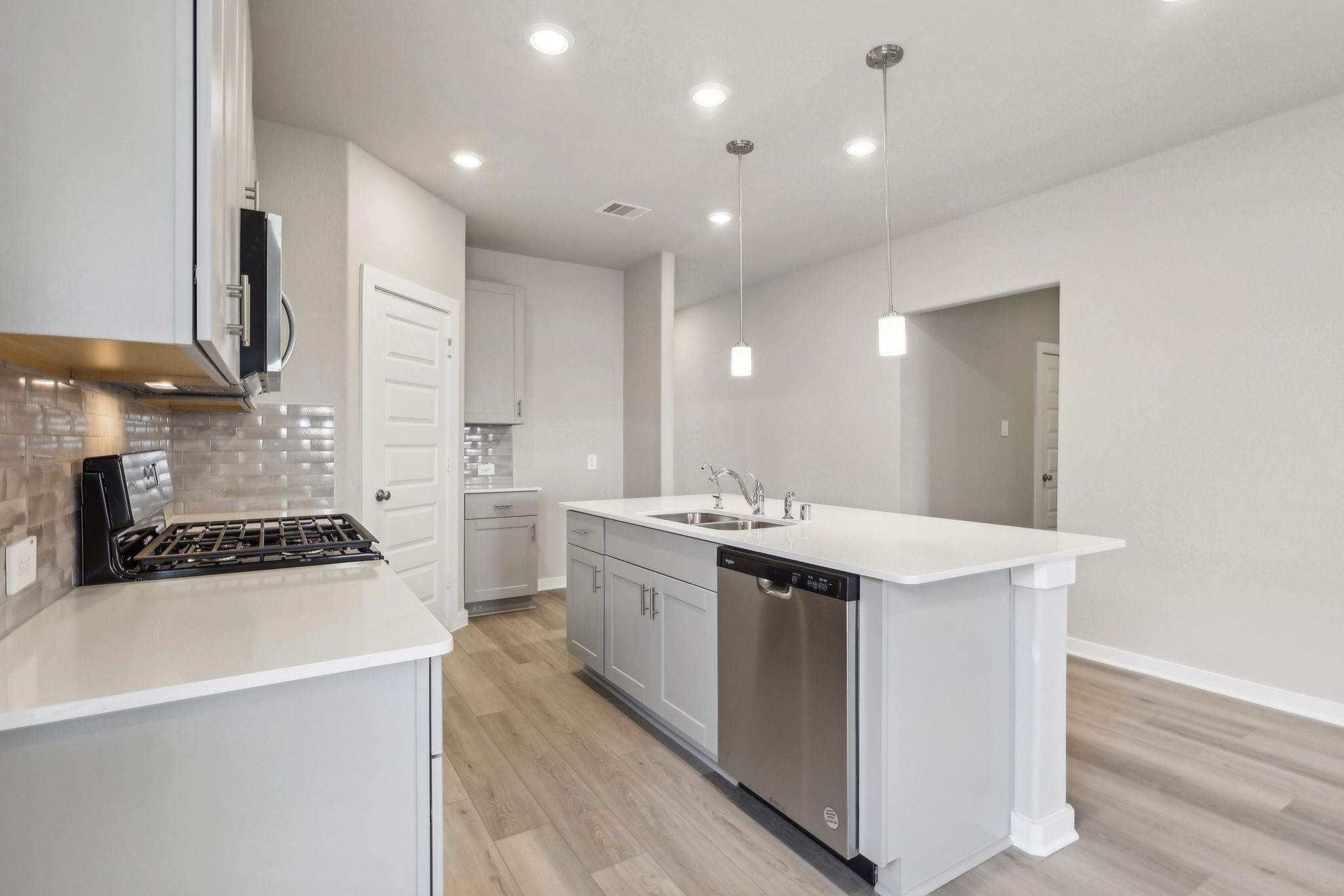 Houston - Central Park Square - 10521 Discovery Ln, Texas City, TX 77591 - 010