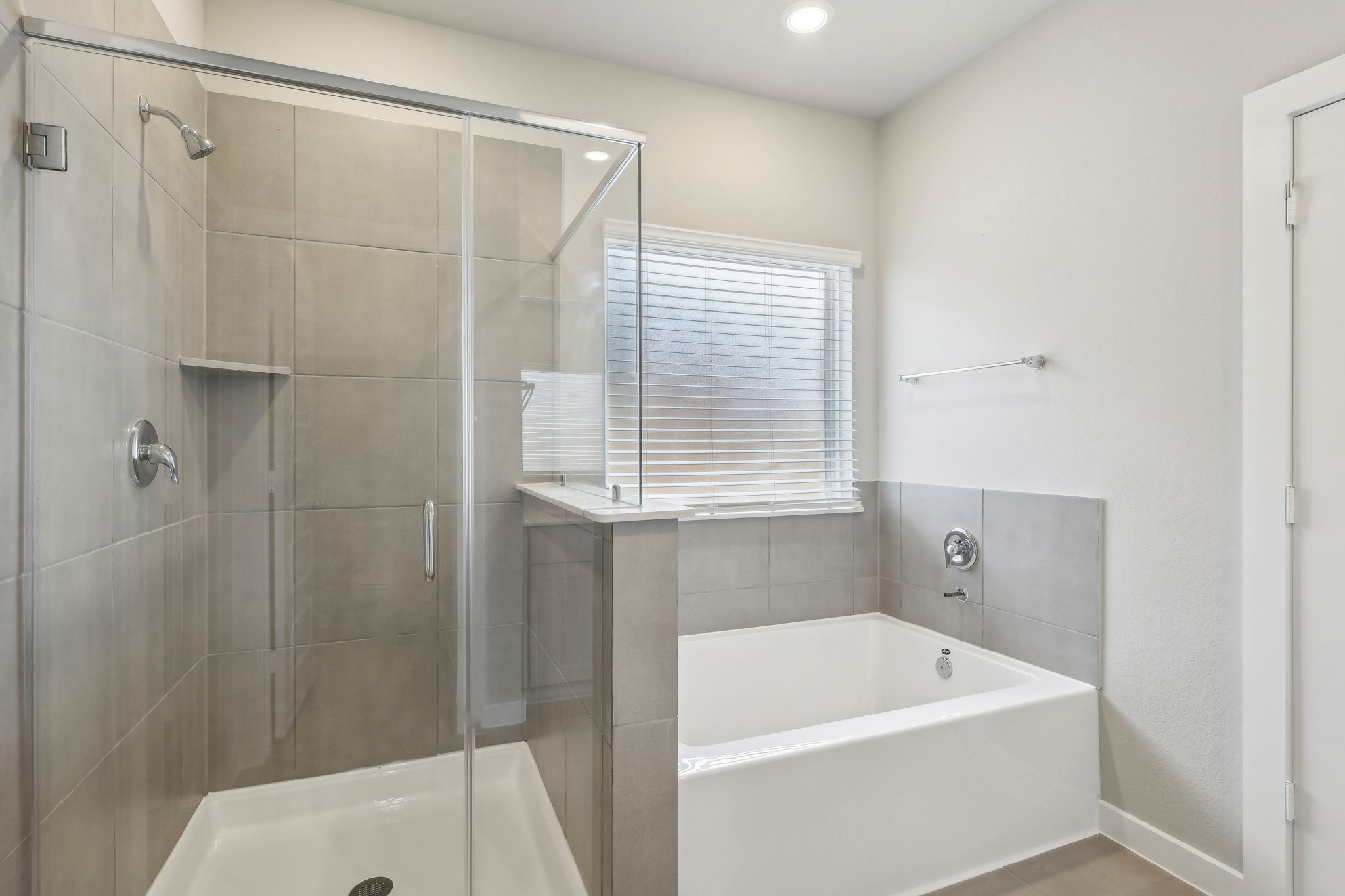 Houston - Central Park Square - 10521 Discovery Ln, Texas City, TX 77591 - 020