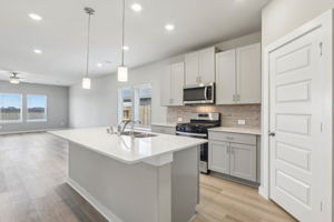 Houston - Central Park Square - 10521 Discovery Ln, Texas City, TX 77591 - 008