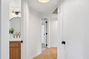 22nd Ave E-S0309-019.jpg