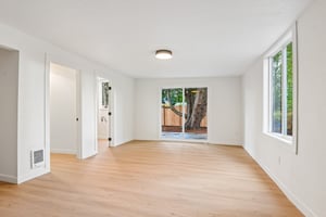 22nd Ave E-S0309-032.jpg