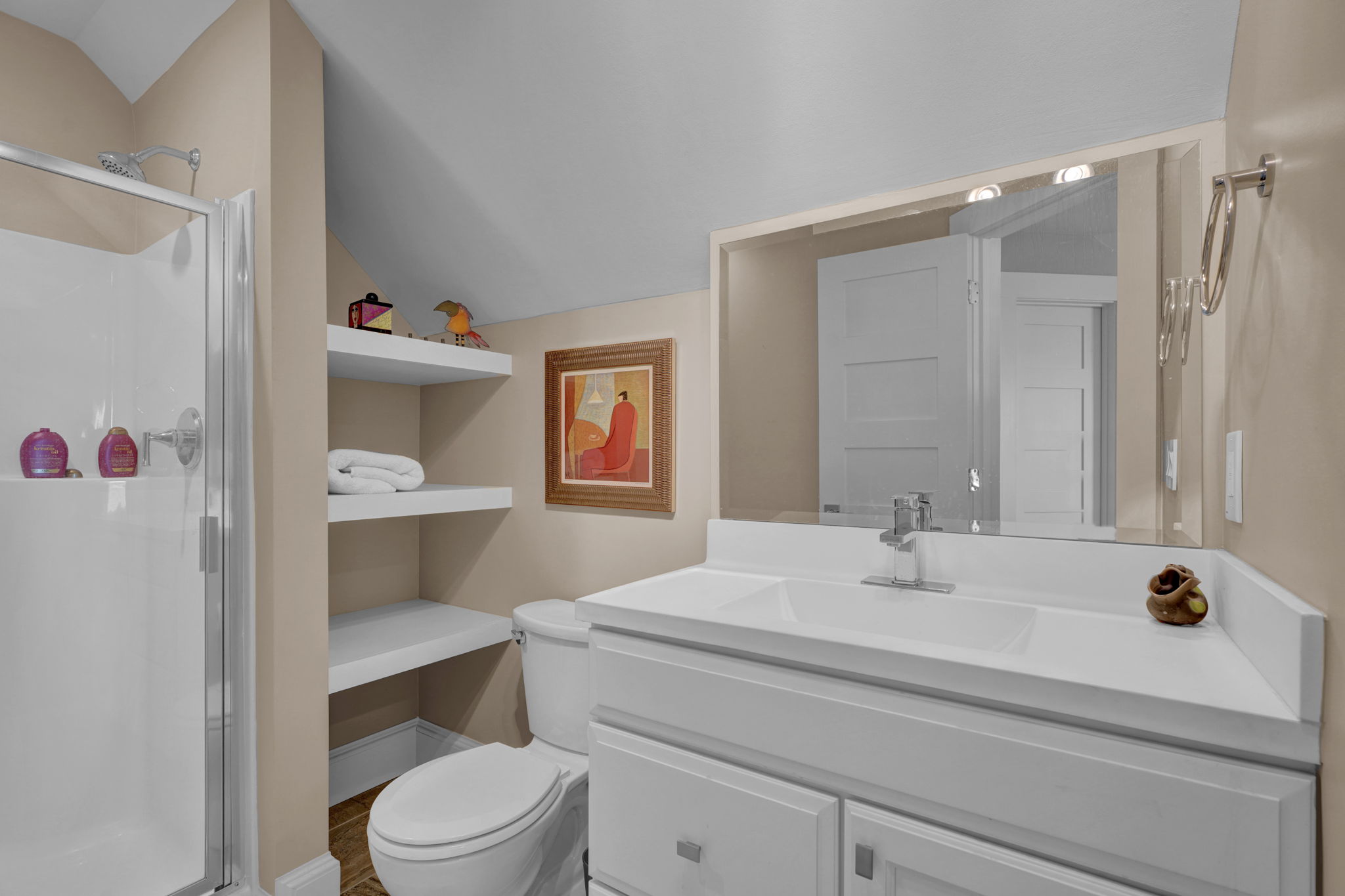 Bedroom 4 Bathroom
