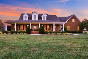 Refined Luxury on 25+ Private Acres