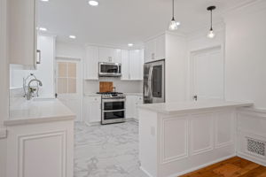 10527 Le Conte-11