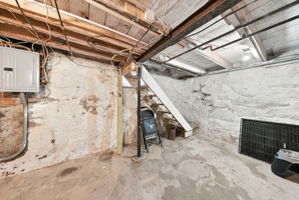  Photo 44