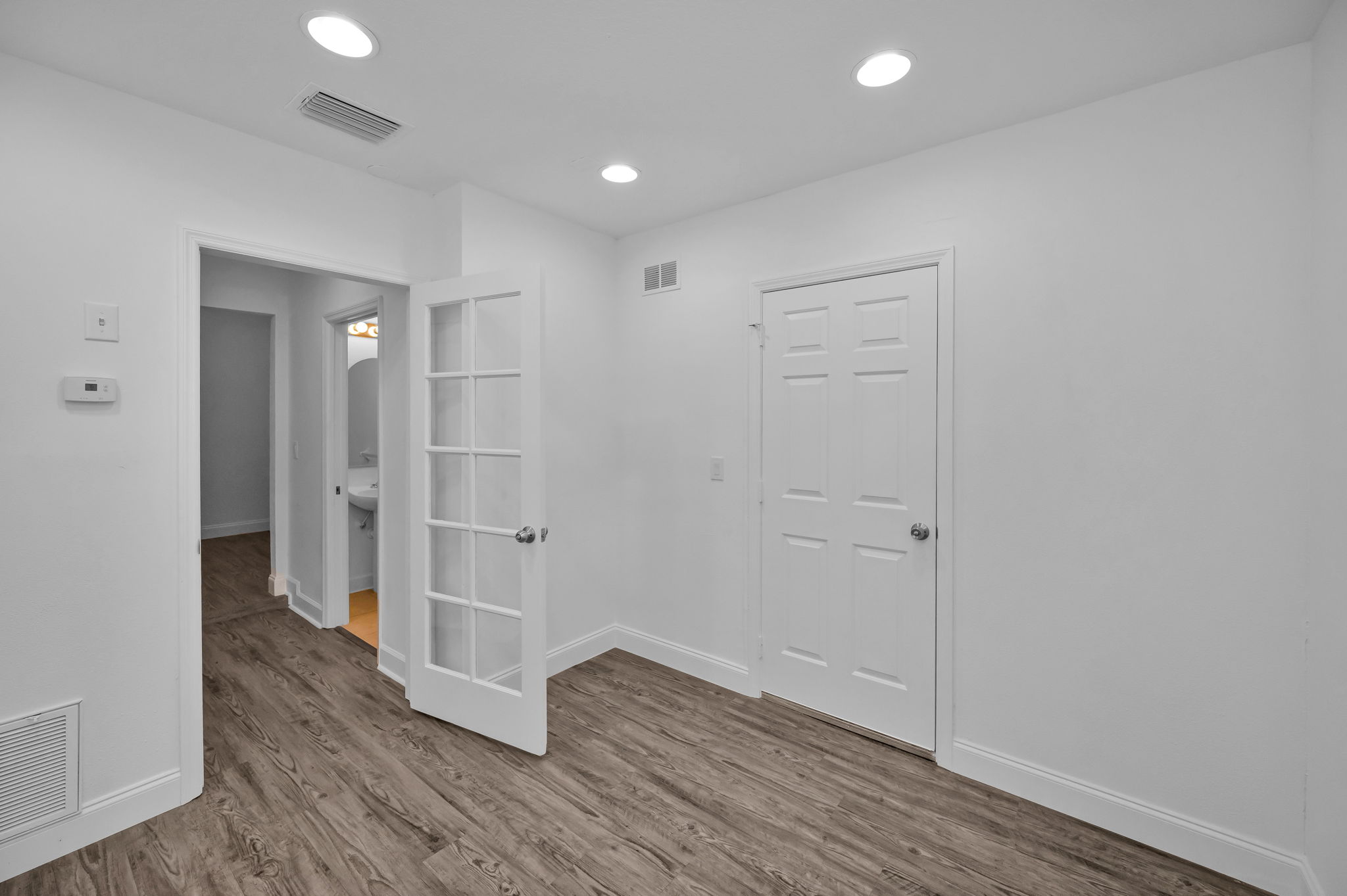 First Floor Bonus Suite2