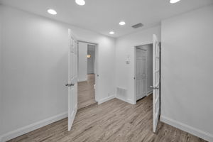 First Floor Bonus Suite1