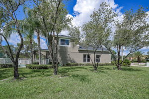 Side Exterior1