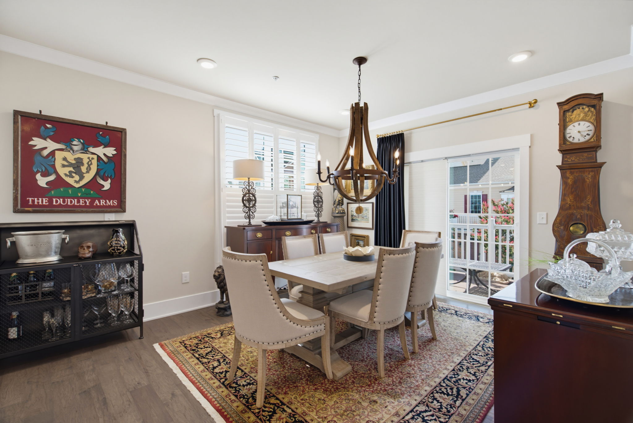 10530 Sablewood_101-5