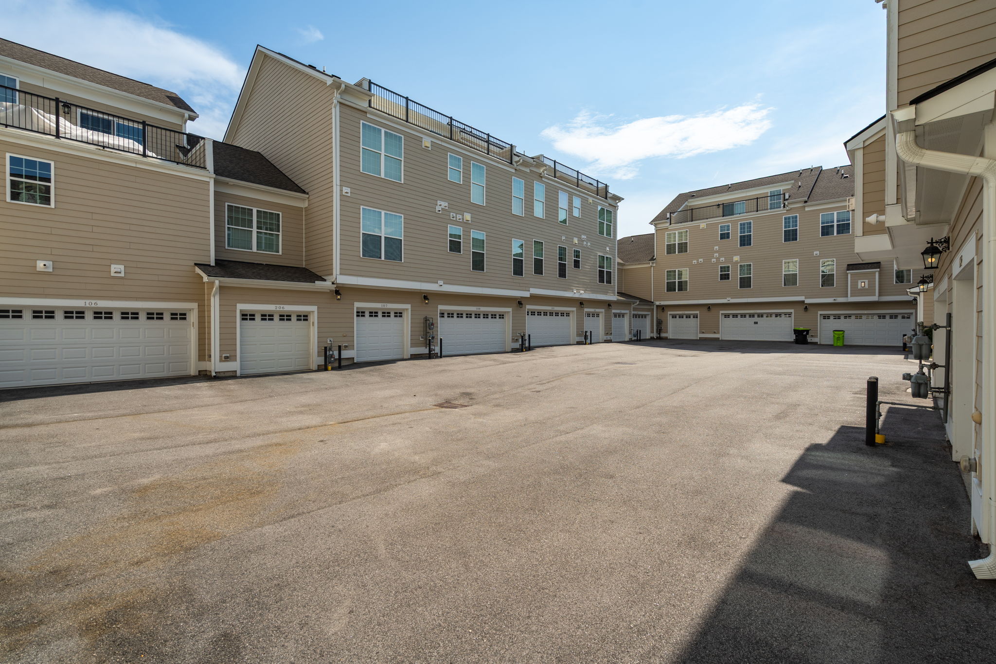10530 Sablewood_101-33