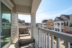 10530 Sablewood_101-16