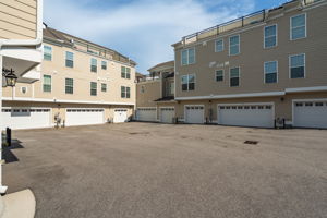 10530 Sablewood_101-29