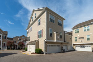 10530 Sablewood_101-30