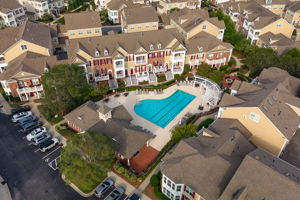 10530 Sablewood_101-37