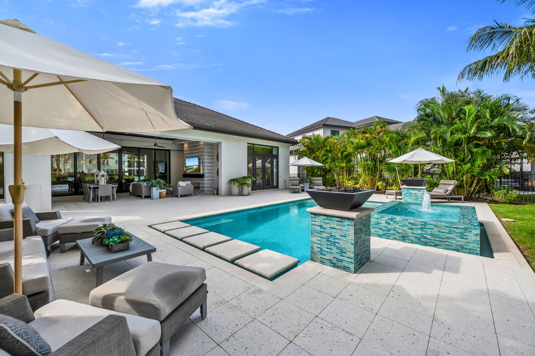 Pool View 3