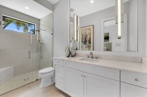Guest Bath 3