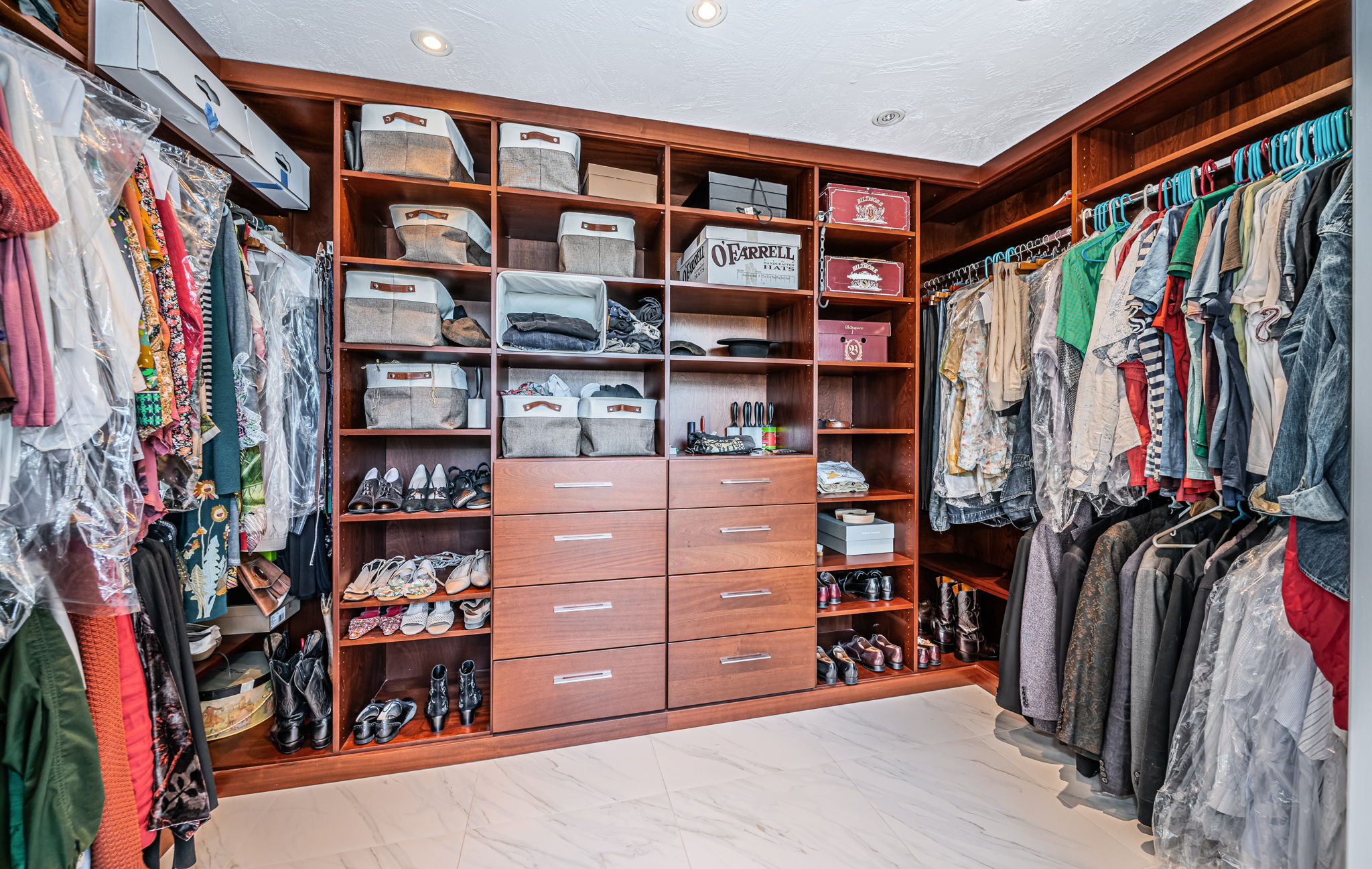 Upper Level Primary Bedroom Walk-in Closet