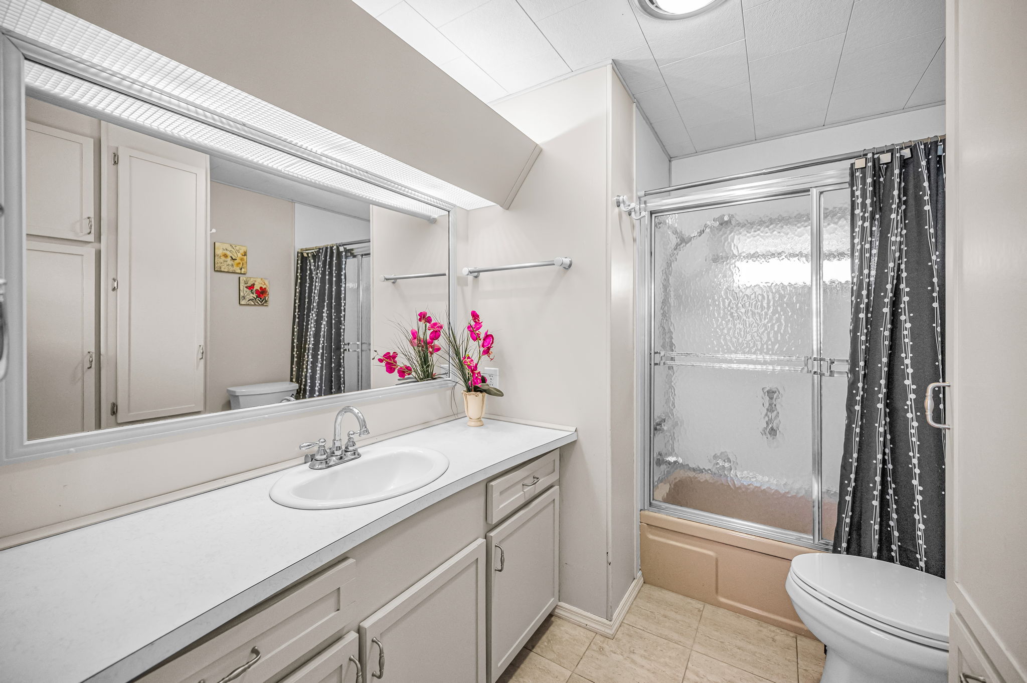 Bathroom2