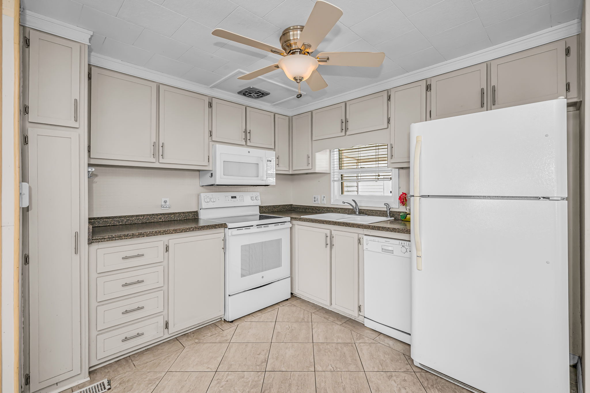 Kitchen1